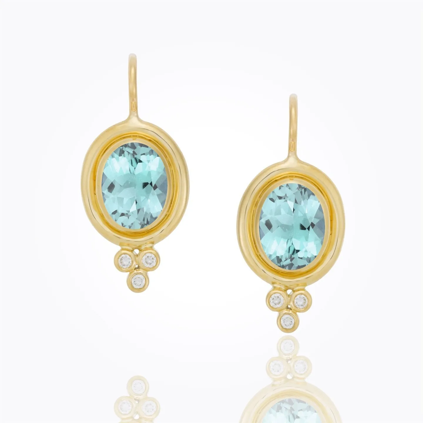 18K Classic Oval Faceted Earrings with diamond granulation- 8X6mm