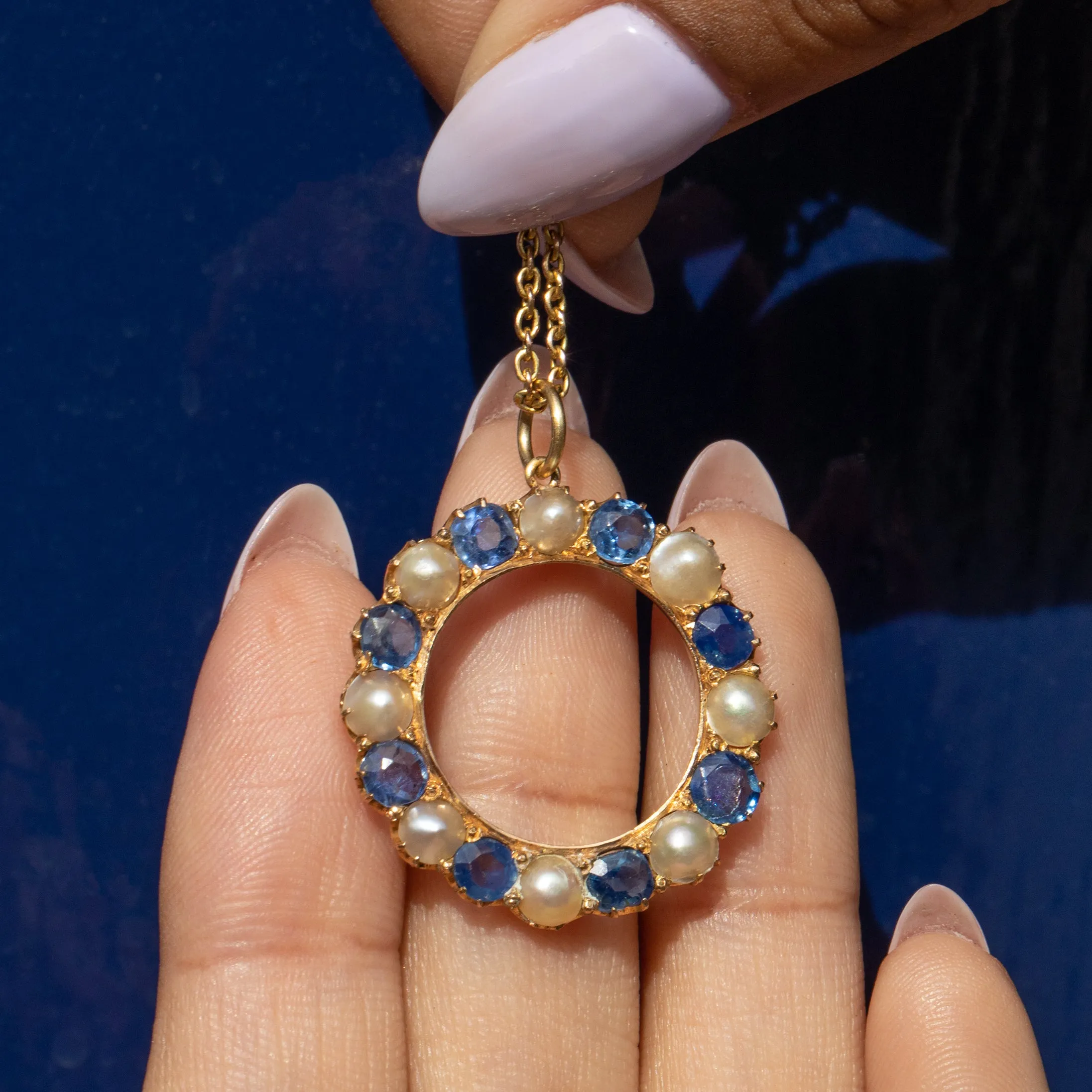 Antique 18ct Gold Sapphire Pearl Roundel Pendant, 3.00ct