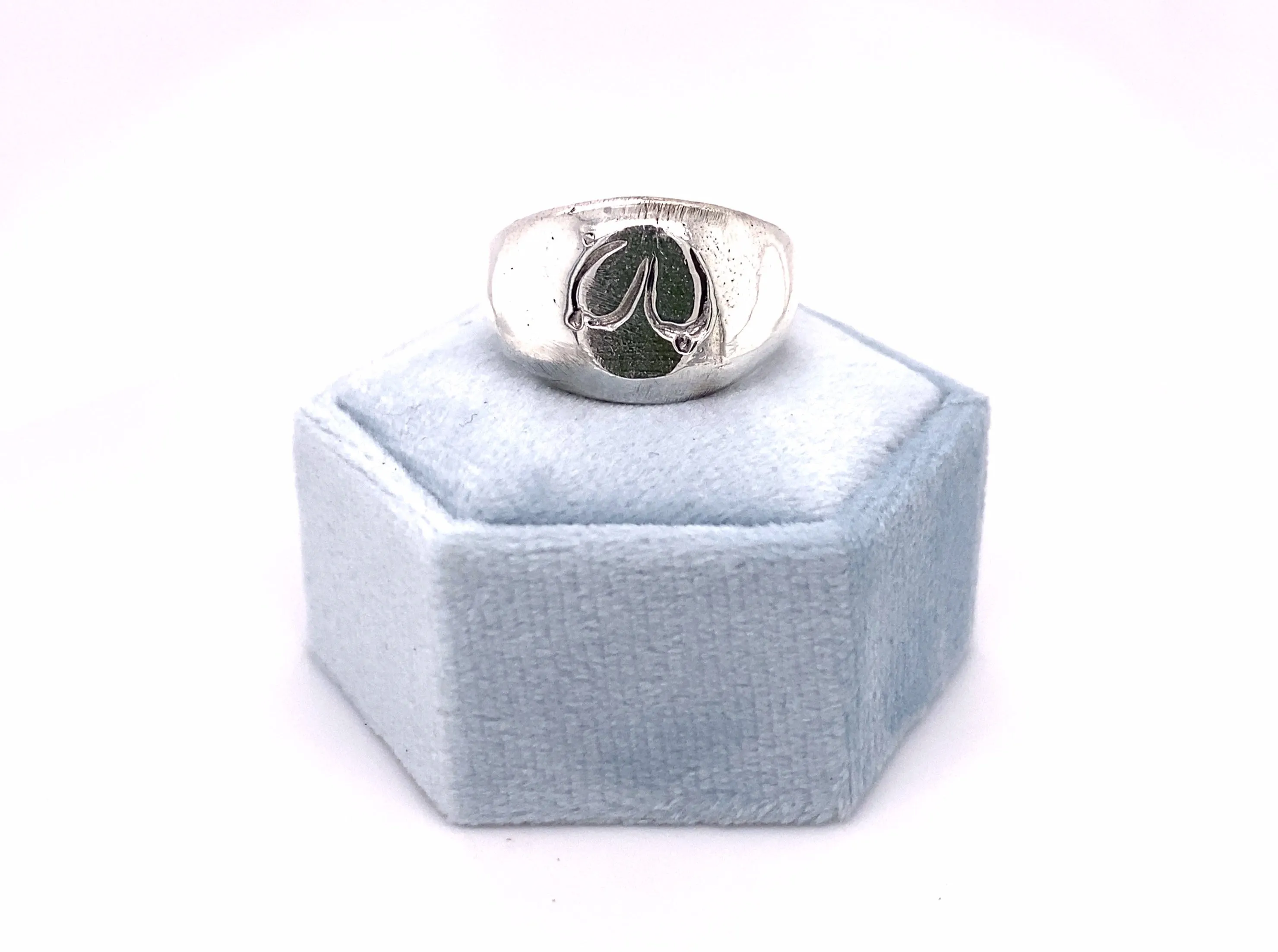 Cast Boobie Ring
