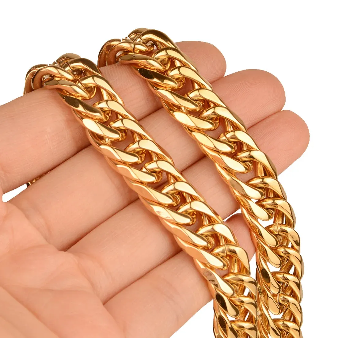 chunky gold necklace