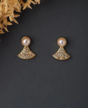 Classic Pearl Stud Earring