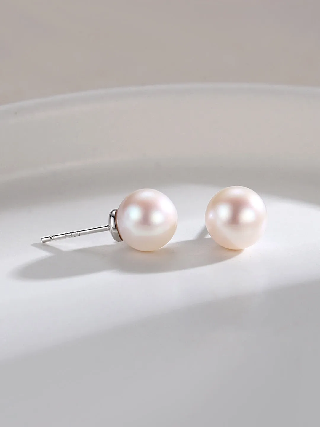 Classic Round Natural Pearl Stud Earrings