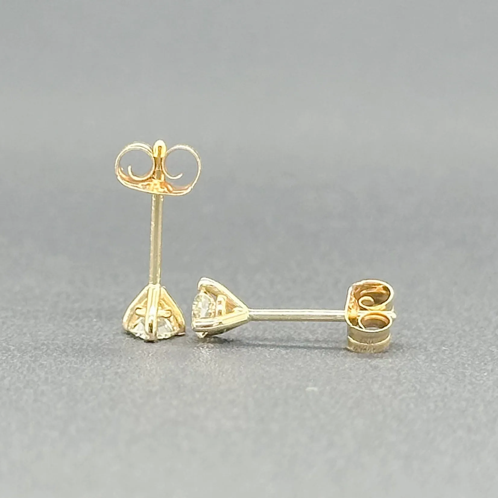 Estate 14K Y Gold 0.24ctw J/SI1-I1 Diamond Stud Earrings