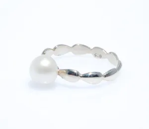 Harmony White Pearl Ring